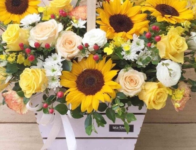 Mẹo cắm hoa hướng dương tươi lâu