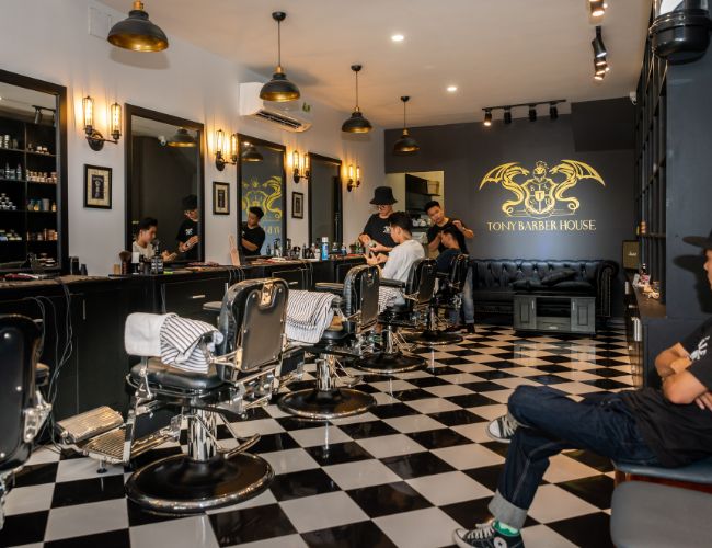 Tony Barber House - Địa điểm tạo mẫu tóc uy tín cho giới trẻ